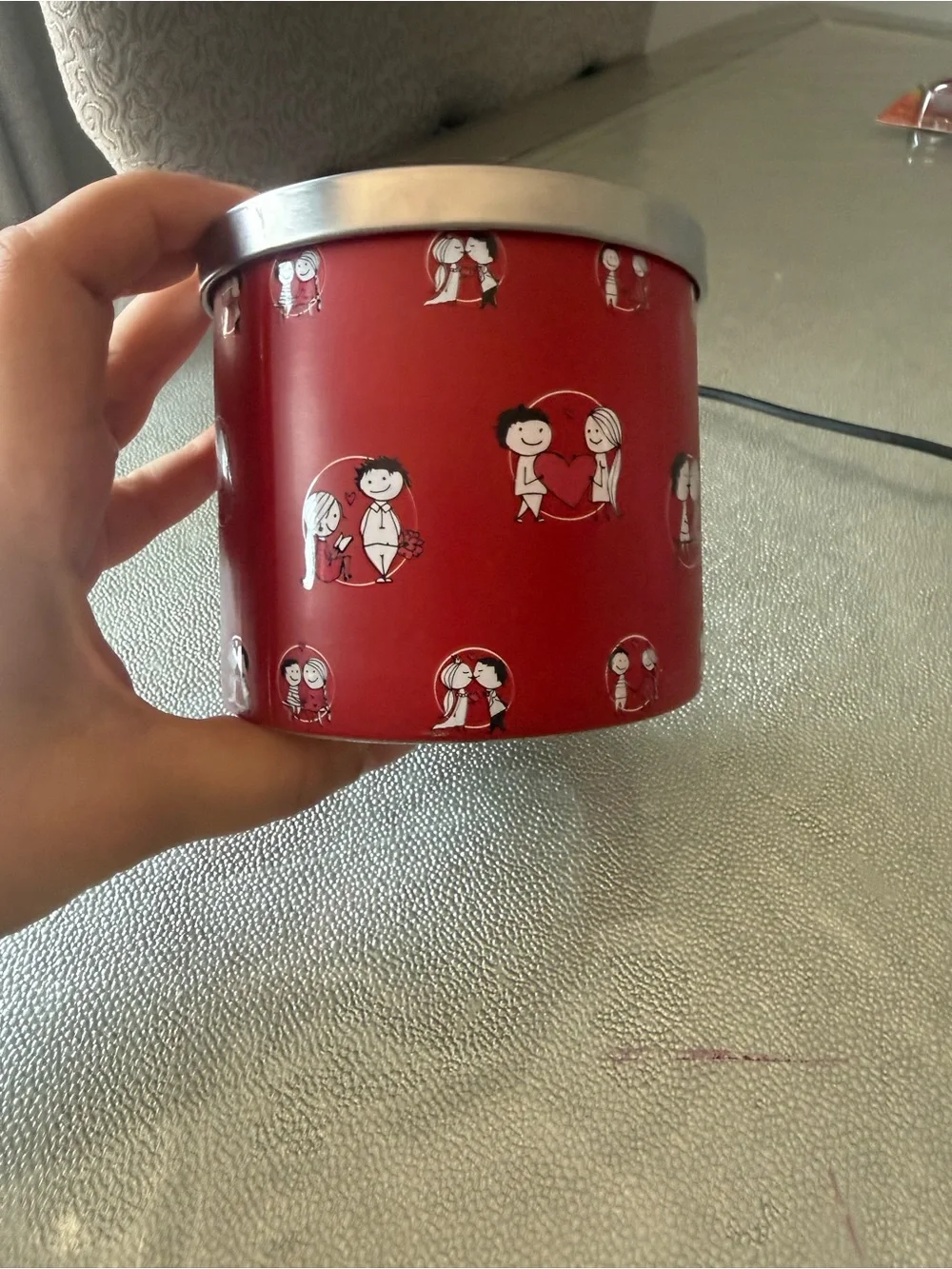 Huntington Home Red 'Kiss Me' Decorative Tin lid Candle